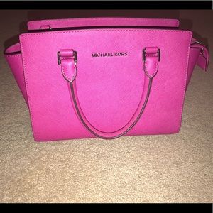 MICHAEL KORS handbag- Selma